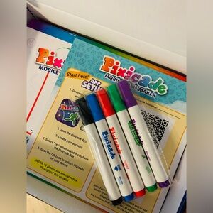 👀NWT Pixicade mobile game maker